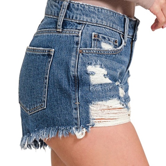 05 Boho Medium Wash Distressed Denim Shorts - Picture 5 of 6
